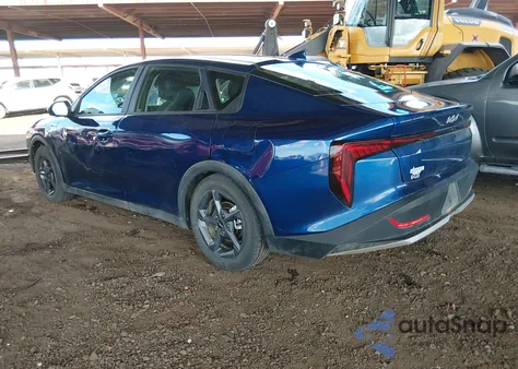 2025 Kia K4 Lxs z USA, uszkodzony, nr VIN 3KPFT4DE2SE237372